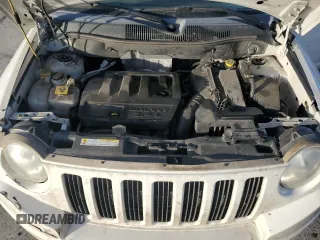 2007 Jeep Compass Sport with VIN 1J8FF47W07D199198, listed as a Copart auction lot 52092675 with 131,346 mi miles and Salvage Title. Bid and sale history available at carsss.com. Image 12.