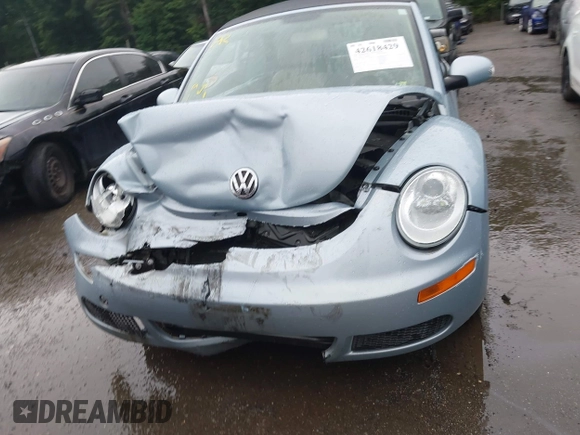 2010 Volkswagen Beetle with VIN 3VWRG3AL6AM008886, listed as a IAAI auction lot 42618429 with 100,264 mi miles and . Bid and sale history available at DreamBid. Image 12.