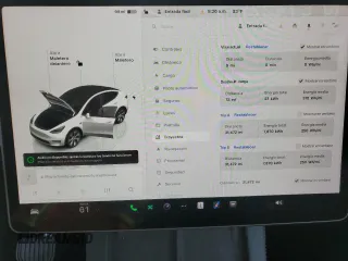 2023 Tesla Model Y Long Range with VIN 7SAYGDEE5PA125887, listed as a Copart auction lot 43188655 with 31,472 mi miles and Salvage Title. Bid and sale history available at DreamBid. Image 9.