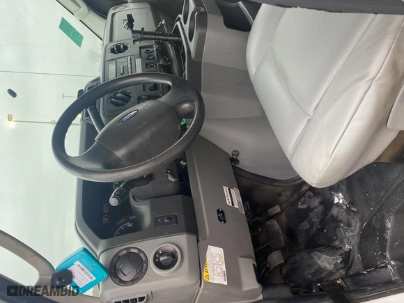 2019 Ford Econoline Commercial Cutaway with VIN 1FDXE4FS3KDC07778, listed as a Copart auction lot 43640515 with NaN miles and Clean Title. Bid and sale history available at carsss.com. Image 5.