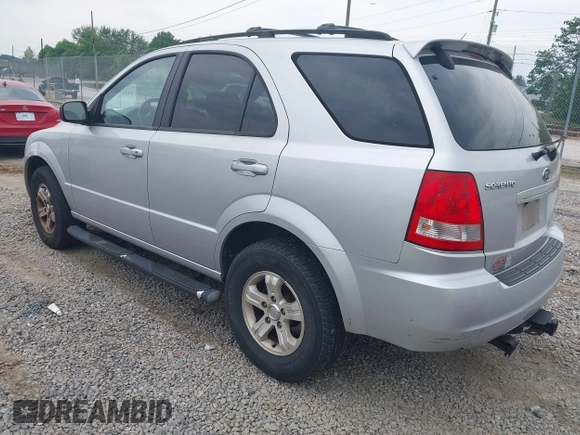 2006 Kia Sorento LX z VIN KNDJD733265628581, wystawiony jako IAAI lot #42254270 z przebiegiem 187 286 mil mil oraz . Historia ofert i sprzedaży dostępna na DreamBid. Obrazek 3.