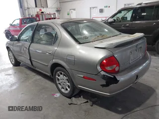 2000 Nissan Maxima GXE z VIN JN1CA31D0YT752131, wystawiony jako IAAI lot #42195984 z przebiegiem 249 040 mil mil oraz . Historia ofert i sprzedaży dostępna na DreamBid. Obrazek 3.