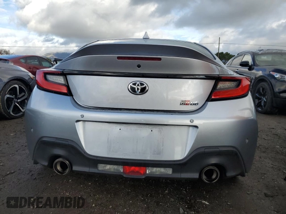 2024 Toyota GR86 Premium with VIN JF1ZNBE15R8759270, listed as a Copart auction lot 87011014 with 4,386 mi miles and Salvage Title. Bid and sale history available at carsss.com. Image 6.