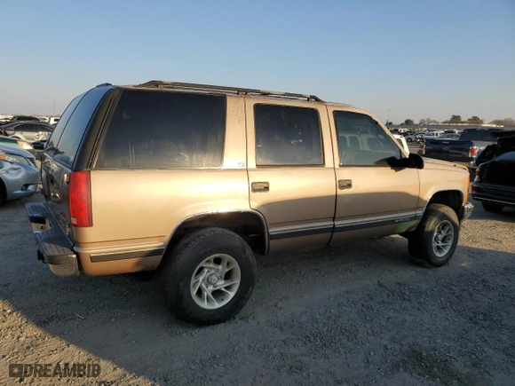 1996 Chevrolet Tahoe with VIN 1GNEK13R2TJ354351, listed as a Copart auction lot 43276385 with 2,526,567 mi miles and Salvage Title. Bid and sale history available at carsss.com. Image 3.