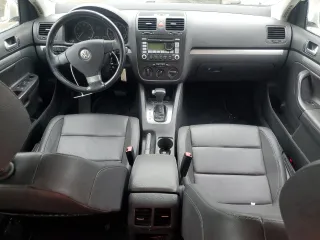 2008 Volkswagen Jetta SE с VIN 3VWRZ71K68M102415, выставлен на аукционе Copart как лот 58691905 с пробегом 151 021 миль миль и Списание • Salvage title. История ставок и продаж доступна на DreamBid. Изображение 8.