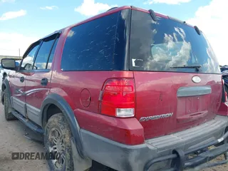 2004 Ford Expedition XLS z VIN 1FMRU13W64LA49642, wystawiony jako IAAI lot #42236070 z przebiegiem Nie podano mil oraz . Historia ofert i sprzedaży dostępna na DreamBid. Obrazek 3.