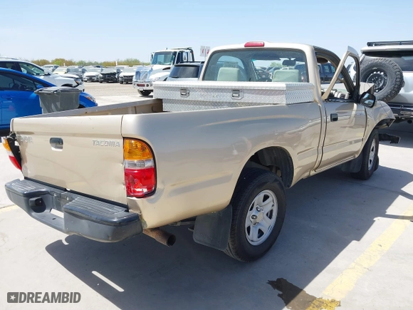 2002 Toyota Tacoma with VIN 5TENL42N62Z085135, listed as a IAAI auction lot 41831720 with 260,214 mi miles. Bid and sale history available at carsss.com. Image 4.