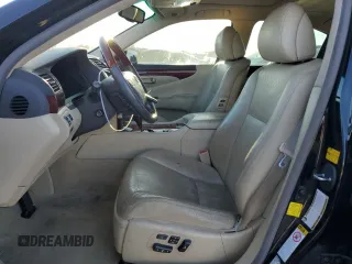 2012 Lexus LS 460 z VIN JTHCL5EF5C5012732, wystawiony jako Copart lot #42987625 z przebiegiem 131 078 mil mil oraz Szkoda całkowita • Salvage title. Historia ofert i sprzedaży dostępna na DreamBid. Obrazek 7.