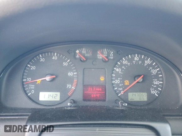 2001 Volkswagen Passat z VIN WVWAC63B91P019327, wystawiony jako Copart lot #48207895 z przebiegiem 147 065 mil mil oraz Szkoda całkowita • Salvage title. Historia ofert i sprzedaży dostępna na DreamBid. Obrazek 9.