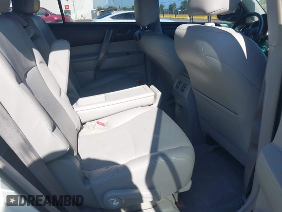 2008 Toyota Highlander Sport z VIN JTEDS43A082028979, wystawiony jako IAAI lot #42312859 z przebiegiem Nie podano mil oraz . Historia ofert i sprzedaży dostępna na DreamBid. Obrazek 8.