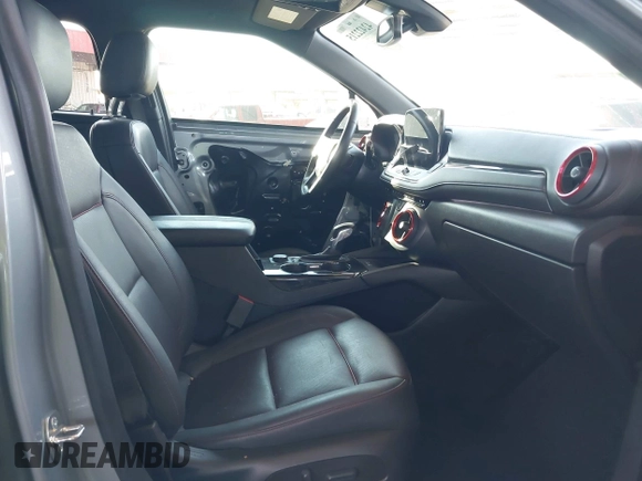 2023 Chevrolet Blazer RS с VIN 3GNKBERSXPS118135, выставлен на аукционе IAAI как лот 42422215 с пробегом 64 268 миль миль и . История ставок и продаж доступна на DreamBid. Изображение 5.