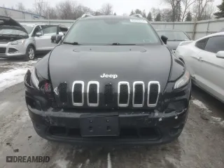 2016 Jeep Cherokee Altitude with VIN 1C4PJMCS9GW105899, listed as a Copart auction lot 85322514 with 158,981 mi miles and Clean Title. Bid and sale history available at carsss.com. Image 5.