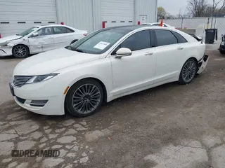 2013 Lincoln MKZ z VIN 3LN6L2GK9DR811737, wystawiony jako IAAI lot #42011896 z przebiegiem 100 669 mil mil oraz . Historia ofert i sprzedaży dostępna na DreamBid. Obrazek 18.
