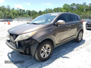 2011 Kia Sportage LX z VIN KNDPB3A25B7054947, wystawiony jako Copart lot #57272015 z przebiegiem 178 274 mil mil oraz Szkoda całkowita • Salvage title. Historia ofert i sprzedaży dostępna na DreamBid. Obrazek 1.