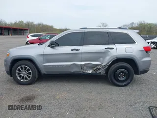 2015 Jeep Grand Cherokee Limited z VIN 1C4RJFBG6FC717026, wystawiony jako IAAI lot #42078788 z przebiegiem 106 755 mil mil oraz . Historia ofert i sprzedaży dostępna na DreamBid. Obrazek 14.