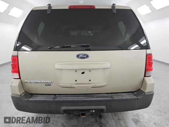 2006 Ford Expedition Special Service with VIN 1FMPU15576LA43623, listed as a Copart auction lot 47388125 with 170,529 mi miles and Clean Title. Bid and sale history available at carsss.com. Image 6.