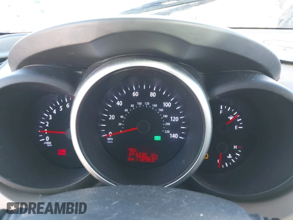 2013 Kia Soul ! with VIN KNDJT2A6XD7588593, listed as a IAAI auction lot 41692801 with 172,963 mi miles. Bid and sale history available at carsss.com. Image 7.