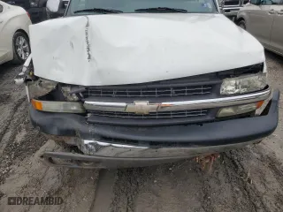2002 Chevrolet Silverado 1500 LS with VIN 1GCEK14V82Z135222, listed as a Copart auction lot 82079734 with 121,935 mi miles and Salvage Title. Bid and sale history available at carsss.com. Image 11.