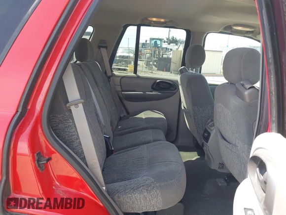 2002 Chevrolet TrailBlazer LTZ with VIN 1GNDT13S922399002, listed as a IAAI auction lot 42121421 with 266,842 mi miles and . Bid and sale history available at DreamBid. Image 8.