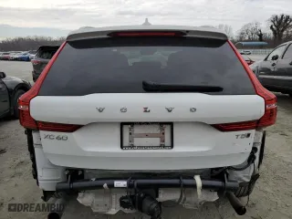 2020 Volvo XC60 Momentum with VIN YV4102RK1L1561825, listed as a Copart auction lot 47532685 with 82,337 mi miles and Salvage Title. Bid and sale history available at carsss.com. Image 6.