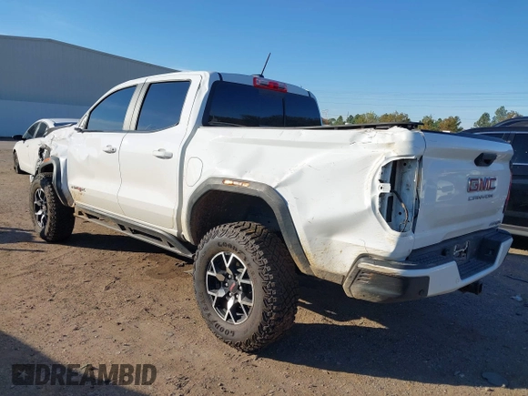2023 GMC Canyon 4WD AT4X with VIN 1GTP6EEK4P1199532, listed as a IAAI auction lot 41027695 with 1 mi miles. Bid and sale history available at carsss.com. Image 3.