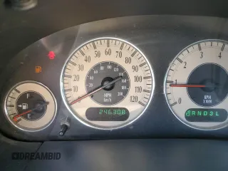 2001 Chrysler Town & Country LXi with VIN 2C8GT54L31R100381, listed as a Copart auction lot 72474224 with 246,308 mi miles and Salvage Title. Bid and sale history available at DreamBid. Image 9.