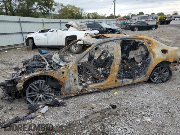 2016 Maserati Quattroporte S Q4 z VIN ZAM56RRA1G1166970, wystawiony jako Copart lot #70644504 z przebiegiem Nie podano mil oraz Szkoda całkowita • Salvage title. Historia ofert i sprzedaży dostępna na DreamBid. Obrazek 1.
