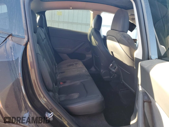 2024 Tesla Model Y Long Range с VIN 7SAYGDEE3RF008119, выставлен на аукционе Copart как лот 76385264 с пробегом 2 918 миль миль и Списание • Salvage title. История ставок и продаж доступна на DreamBid. Изображение 10.