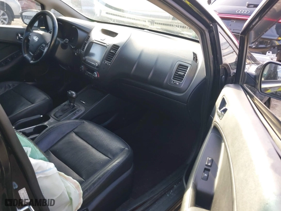 2016 Kia Forte EX with VIN KNAFZ4A89G5617452, listed as a IAAI auction lot 41580861 with 150,770 mi miles. Bid and sale history available at carsss.com. Image 5.