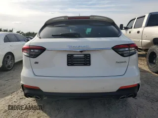 2021 Maserati Levante GranSport with VIN ZN661XUS8MX379725, listed as a Copart auction lot 82186843 with 0 mi miles. Bid and sale history available at carsss.com. Image 6.