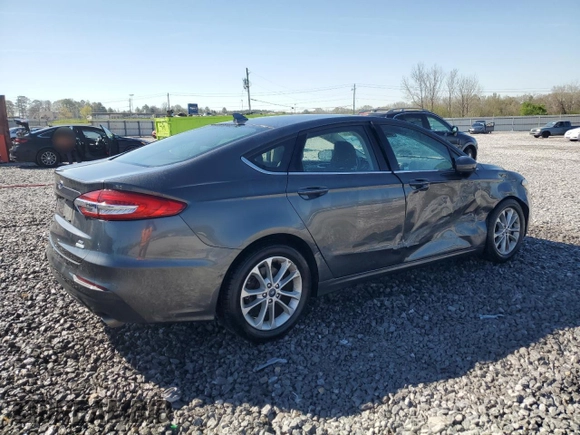2019 Ford Fusion SE with VIN 3FA6P0HD9KR158973, listed as a Copart auction lot 50158435 with 76,956 mi miles and Salvage Title. Bid and sale history available at DreamBid. Image 3.