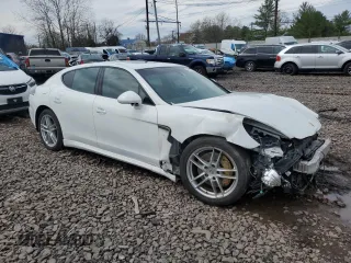 2015 Porsche Panamera 4 z VIN WP0AA2A73FL001692, wystawiony jako Copart lot #51846225 z przebiegiem Nie podano mil oraz Szkoda całkowita • Salvage title. Historia ofert i sprzedaży dostępna na DreamBid. Obrazek 4.