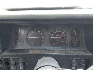 1990 Jeep Cherokee with VIN 1J4FJ78L0LL217723, listed as a IAAI auction lot 41788403 with 147,557 mi miles and . Bid and sale history available at DreamBid. Image 7.
