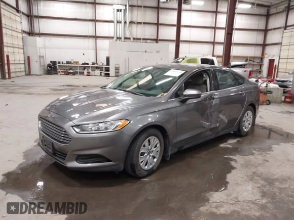 2013 Ford Fusion S with VIN 3FA6P0G7XDR215423, listed as a IAAI auction lot 42019599 with 134,433 mi miles. Bid and sale history available at carsss.com. Image 20.