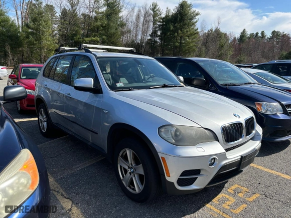 2011 BMW X5 35i with VIN 5UXZV4C5XBL739576, listed as a Copart auction lot 53400965 with 167,191 mi miles and Clean Title. Bid and sale history available at carsss.com. Image 1.
