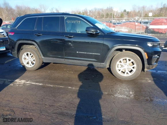 2023 Jeep Grand Cherokee Limited with VIN 1C4RJHBG7PC541939, listed as a IAAI auction lot 41116899 with 15,617 mi miles. Bid and sale history available at carsss.com. Image 14.