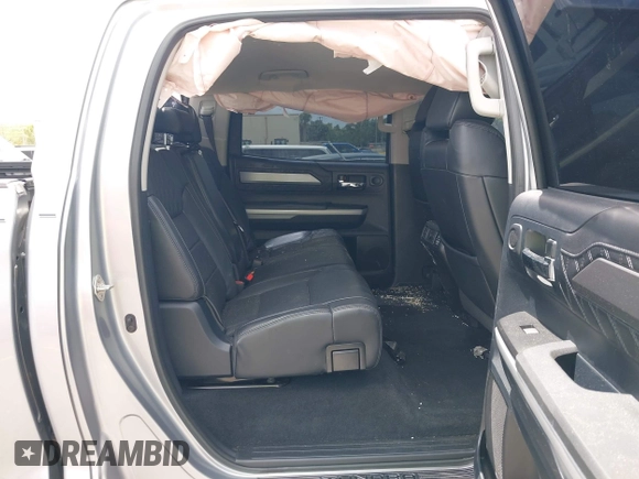 2018 Toyota Tundra 2WD SR5 with VIN 5TFGY5F14JX239984, listed as a IAAI auction lot 41948639 with 31,506 mi miles. Bid and sale history available at carsss.com. Image 8.