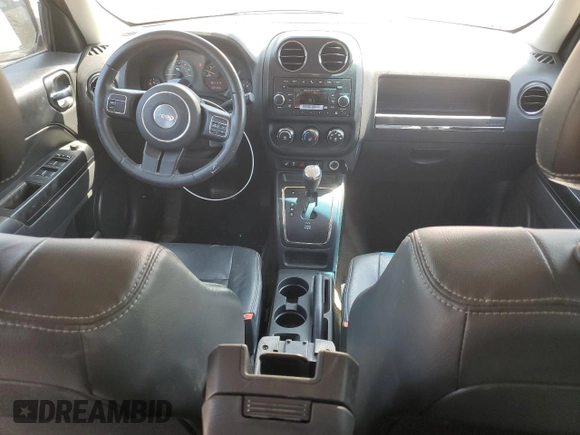 2015 Jeep Patriot Latitude with VIN 1C4NJRFB5FD417017, listed as a Copart auction lot 59879435 with 204,085 mi miles and Clean title. Bid and sale history available at DreamBid. Image 8.