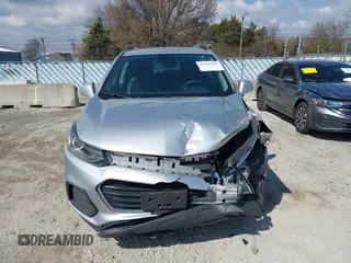 2021 Chevrolet Trax LT z VIN KL7CJPSB2MB326150, wystawiony jako IAAI lot #42019349 z przebiegiem 89 566 mil mil oraz . Historia ofert i sprzedaży dostępna na DreamBid. Obrazek 12.