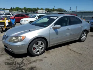 2006 Acura RL z VIN JH4KB16556C008497, wystawiony jako Copart lot #55069615 z przebiegiem 204 350 mil mil oraz Szkoda całkowita • Salvage title. Historia ofert i sprzedaży dostępna na DreamBid. Obrazek 1.