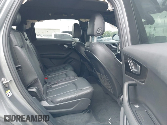 2017 Audi Q7 Premium Plus z VIN WA1LAAF77HD056813, wystawiony jako IAAI lot #42086340 z przebiegiem 83 774 mil mil oraz . Historia ofert i sprzedaży dostępna na DreamBid. Obrazek 8.