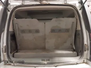 2006 Jeep Commander с VIN 1J8HG48K76C221543, выставлен на аукционе IAAI как лот 42310672 с пробегом 208 643 миль миль и . История ставок и продаж доступна на DreamBid. Изображение 18.