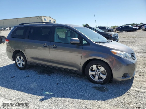 2014 Toyota Sienna LE AAS with VIN 5TDKK3DCXES430809, listed as a Copart auction lot 53273145 with 141,349 mi miles and Clean Title. Bid and sale history available at carsss.com. Image 4.
