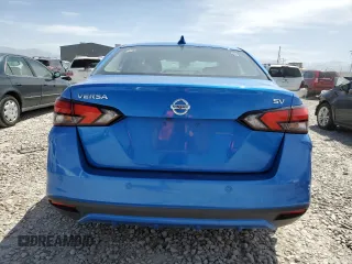 2020 Nissan Versa SV z VIN 3N1CN8EV4LL870555, wystawiony jako Copart lot #56650675 z przebiegiem 49 724 mil mil oraz Szkoda całkowita • Salvage title. Historia ofert i sprzedaży dostępna na DreamBid. Obrazek 6.