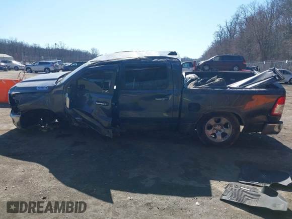 2019 Ram 1500 Big Horn z VIN 1C6RRFFG7KN755373, wystawiony jako IAAI lot #41764161 z przebiegiem 116 804 mil mil oraz . Historia ofert i sprzedaży dostępna na DreamBid. Obrazek 14.