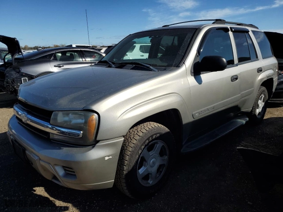 2003 Chevrolet TrailBlazer LT with VIN 1GNDS13S232197364, listed as a Copart auction lot 77469424 with NaN miles and Salvage Title. Bid and sale history available at carsss.com. Image 1.