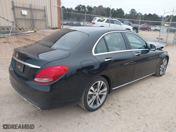2015 Mercedes-Benz C-Class C 300 with VIN 55SWF4JB0FU080456, listed as a IAAI auction lot 41264441 with 139,584 mi miles. Bid and sale history available at carsss.com. Image 4.