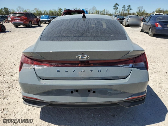 2021 Hyundai Elantra SEL with VIN KMHLM4AG3MU164308, listed as a Copart auction lot 49637275 with 21,908 mi miles and Salvage Title. Bid and sale history available at carsss.com. Image 6.