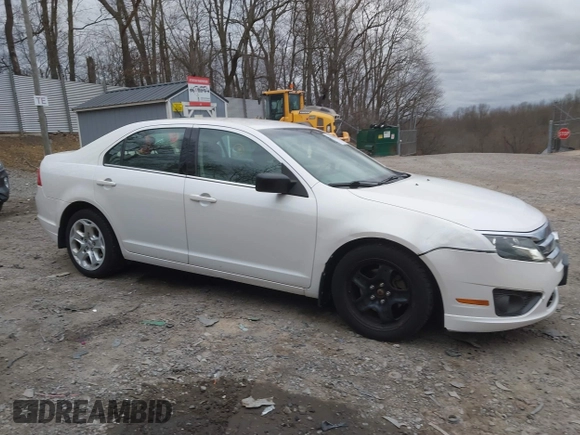 2011 Ford Fusion SE with VIN 3FAHP0HA4BR200111, listed as a IAAI auction lot 41843044 with 163,784 mi miles. Bid and sale history available at carsss.com. Image 14.