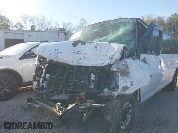 2012 Chevrolet Express Passenger LS с VIN 1GAZGZFG9C1103422, выставлен на аукционе IAAI как лот 41871577 с пробегом Не указан миль и . История ставок и продаж доступна на DreamBid. Изображение 6.
